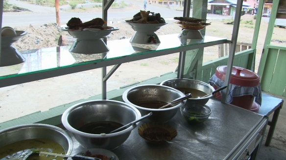 The best restaurant north of Aceh 30 kilometers. Who needs refrigeration.